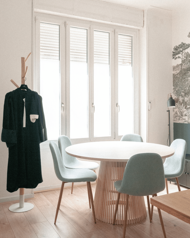 Projet déco : un cabinet d'avocate dans le Gard - Simple & Cosy